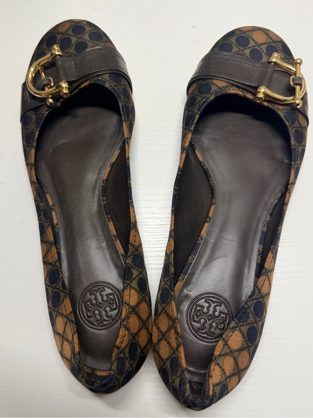 Tory Burch Brown and Navy Patterned Loafers with Gold Hardware - Picture 2 of 6